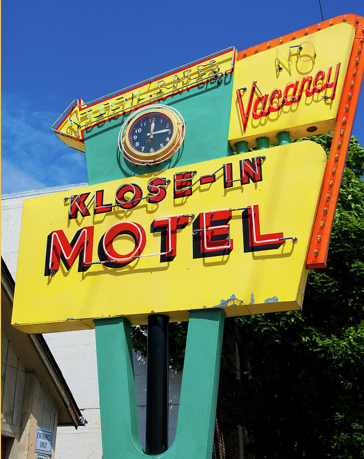 Klose-In Motel Photograph by Matthew Bamberg
