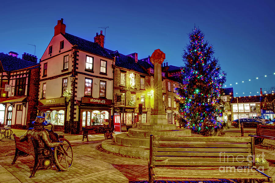 Knaresborough Market Square at Christmas Photograph by Alison Chambers ...