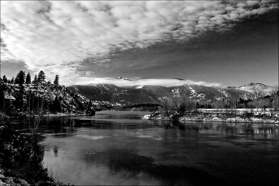 Kootenai River Idaho Photograph by Lee Santa