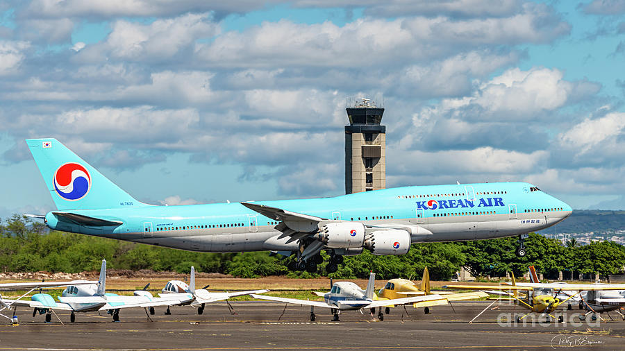 Korean Air B747 800 HL7631 Landing In Front Of Honolulu Control Tower ...