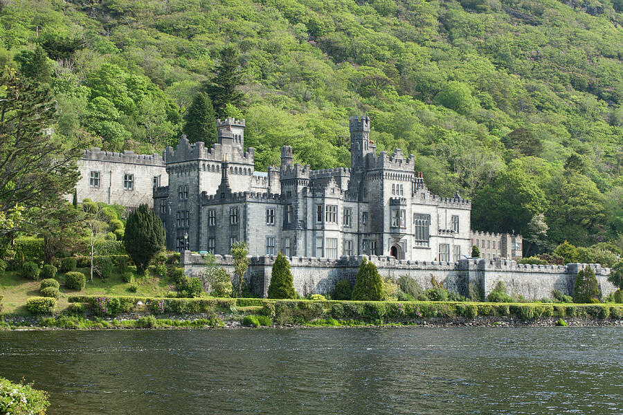 Kylemore Abbey, Connemara Ireland Photograph by Gert Hilbink