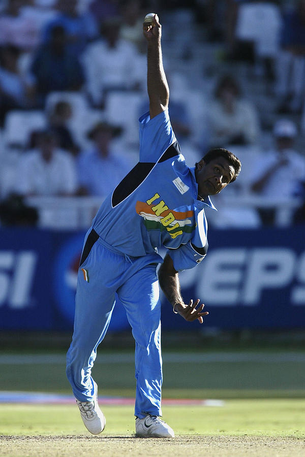 l Srinath in action Photograph by Michael Steele