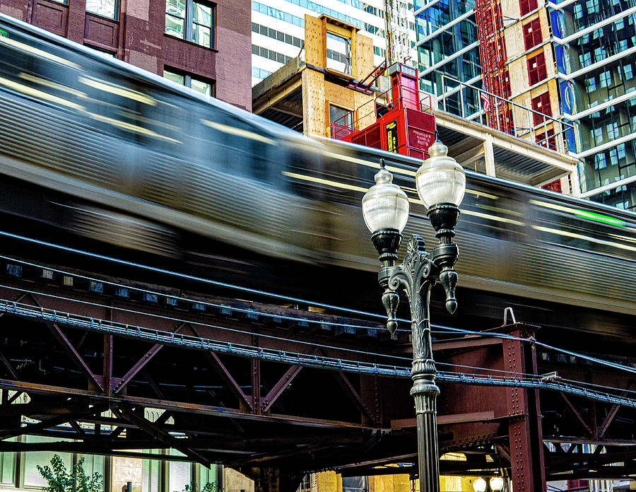L Train in the Loop - Chicago Photograph by David Morehead
