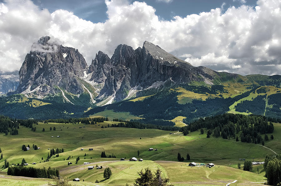Mountain Photograph - La grande valle by Raffaele Corte