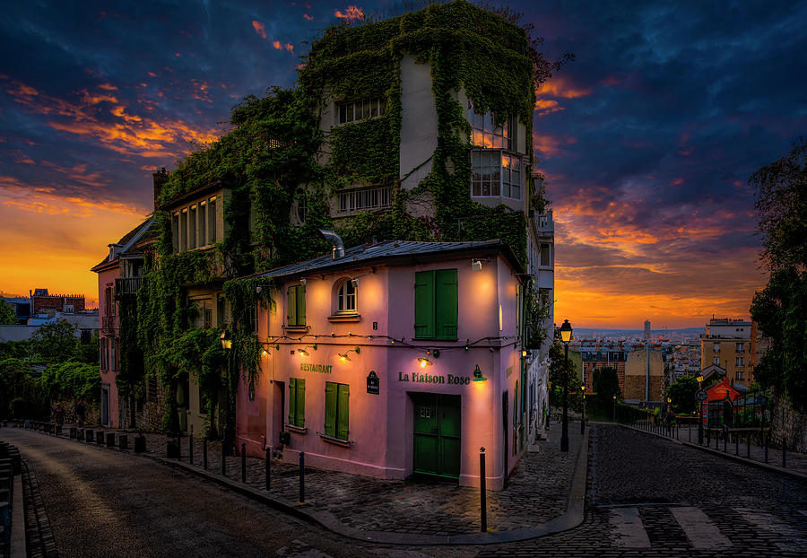 La Maison Rose Paris Photograph by Dee Potter