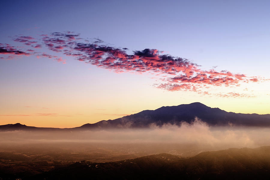 La Maroma dawn Photograph by Gary Browne