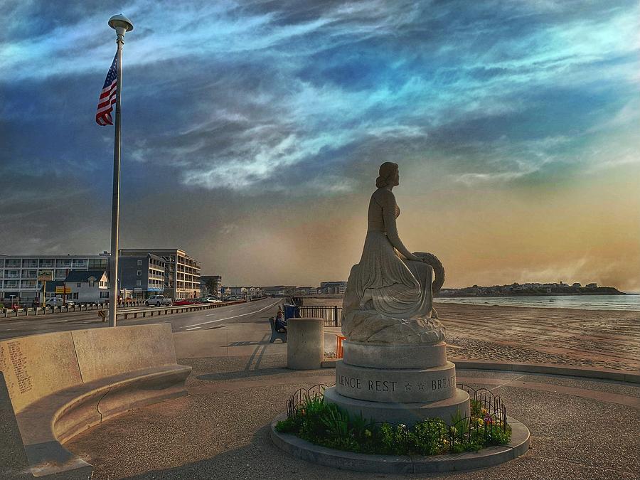 Lady of Hampton Beach Painting by Anne Sands