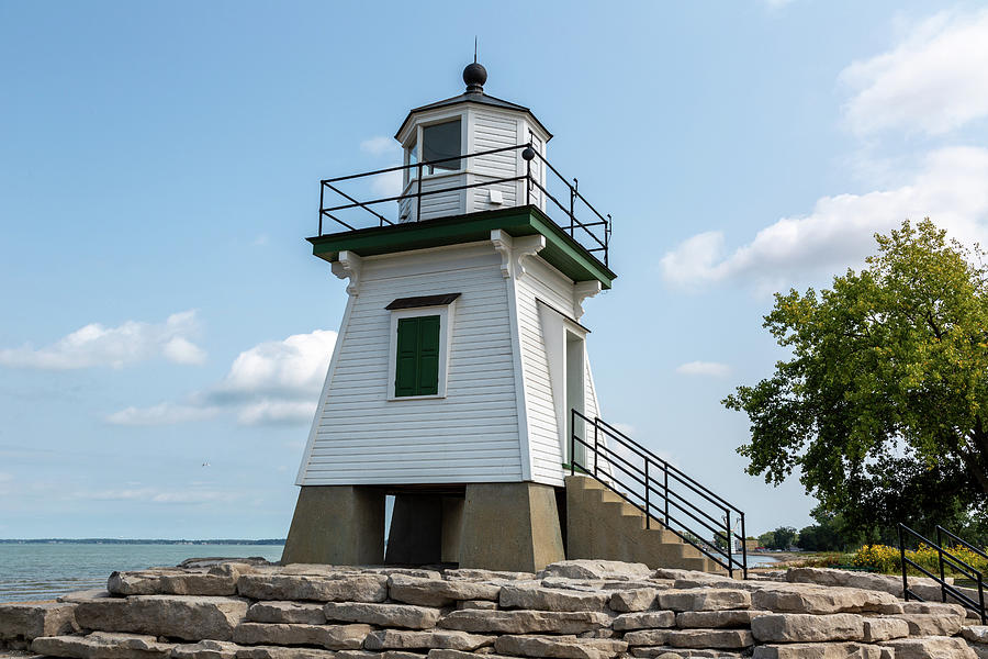Lake Erie Lighthouse In Port Clinton Photograph by Dale Kincaid