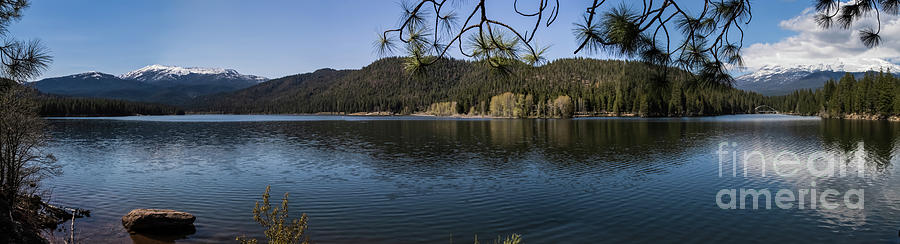 Lake Siskiyou Panorama Photograph by Suzanne Luft