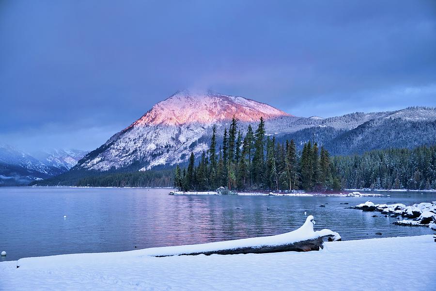 Lake Wenatchee winter sunrise Photograph by Lynn Hopwood