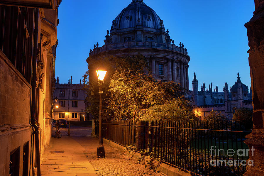 Lamp Post along St Marys Passage Oxford at Dawn Photograph by Tim Gainey
