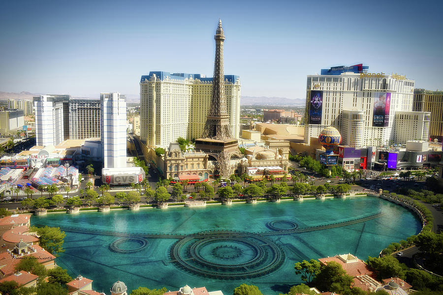 Las Vegas Architectural Lines Bellagio Fountain Piping View 02 ...