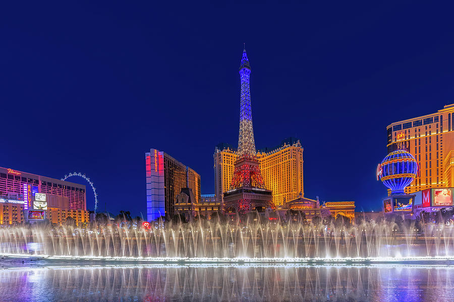 Las Vegas Photograph - Las Vegas Fountains Show by Susan Candelario