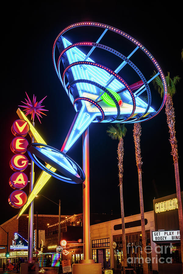 Las Vegas Oscars Martini Glass Neon Sign Photo Photograph by Paul Velgos