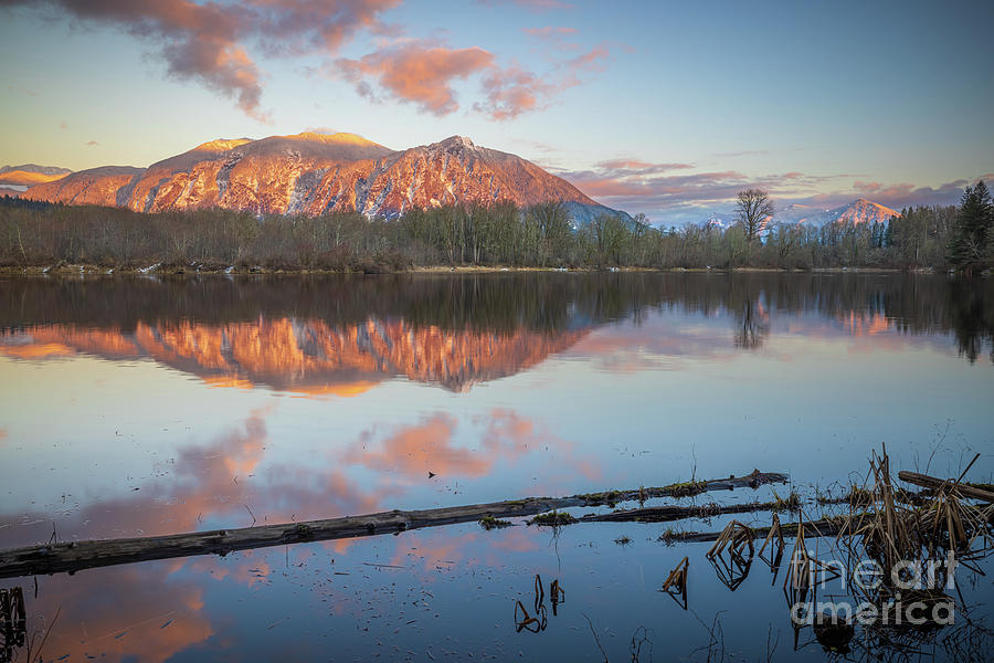 Last Light on Mount Si  Photograph by Inge Johnsson