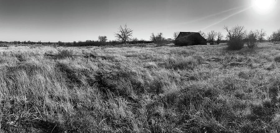 Late Afternoon Sun on Barn - Black Kettle Grasslands, Hemphill County, Texas Photograph by Richard Porter