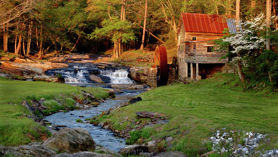 Laudermilk Grist Mill in Habersham County Georgia Photograph by Billy Grimes