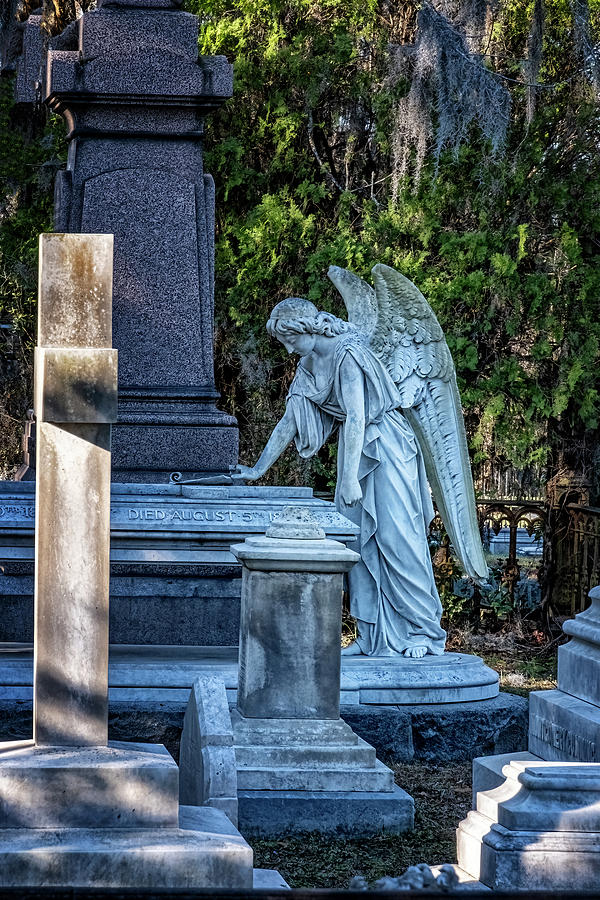 Laurel Cemetery Statue Photograph by Tom Singleton