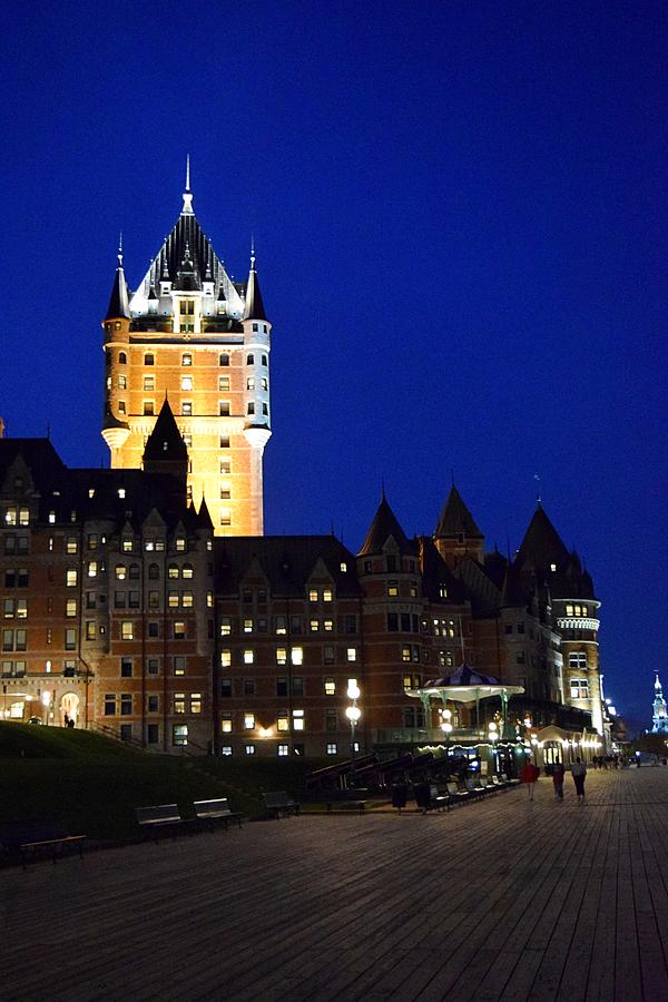 Le Chateau Frontenac Quebec City Quebec Canada - by Lucie Dumas Photograph by Lucie Dumas