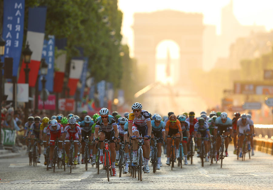 Le Tour de France 2013 - Stage Twenty One Photograph by Bryn Lennon