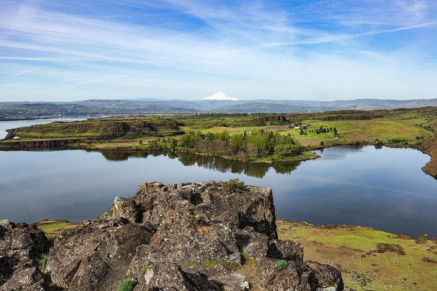 Ledge to Mt Hood by Harold Carlson Ledge to Mt Hood by Harold Carlson