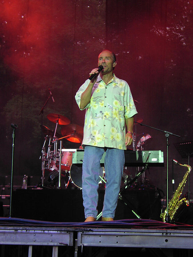 Lee Greenwood at Six Flags Photograph by Mike Martin