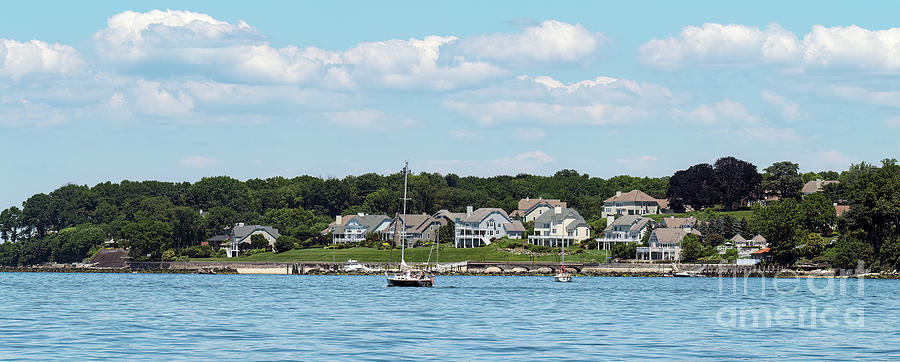 legend yacht and beach club