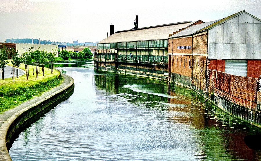 Leicester City Centre Canal 1981 Photograph by Gordon James