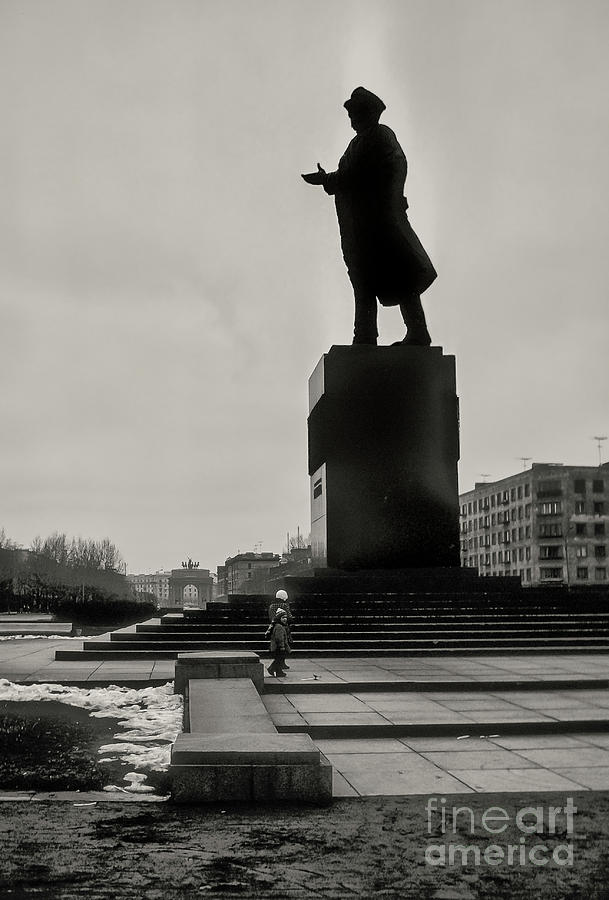 Lenin Statue and Narva Triumphal Arch  3 Photograph by Bob Phillips