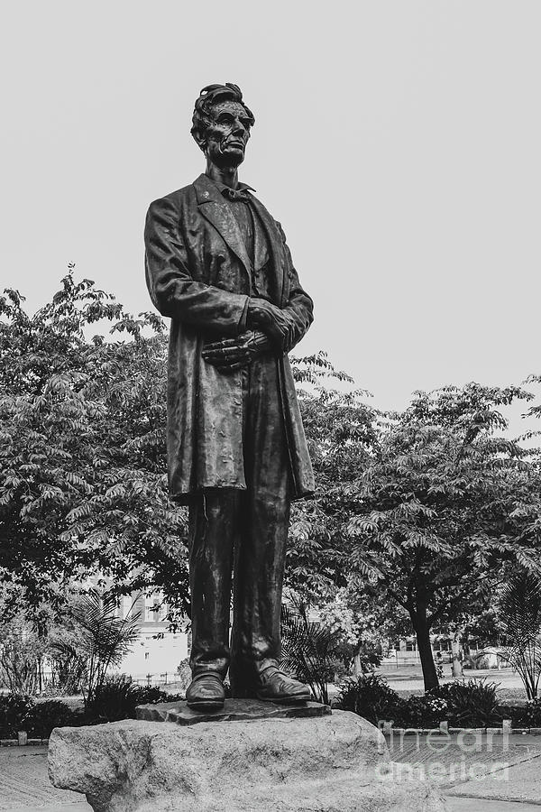 Lincoln at Lytle Park Photograph by Bentley Davis
