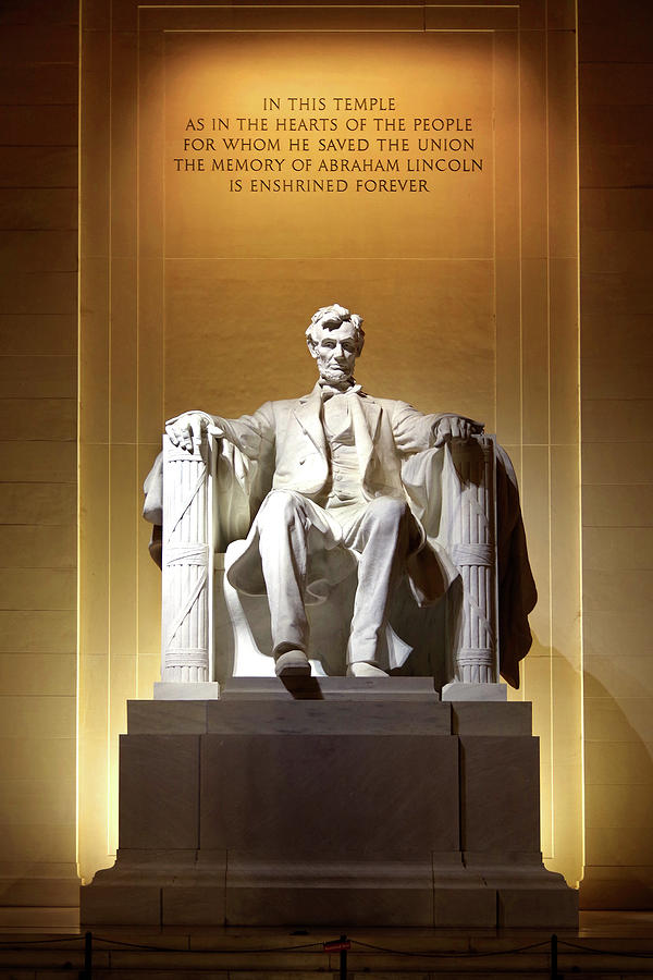 Abraham Lincoln Photograph - Lincoln At Night by Douglas Taylor