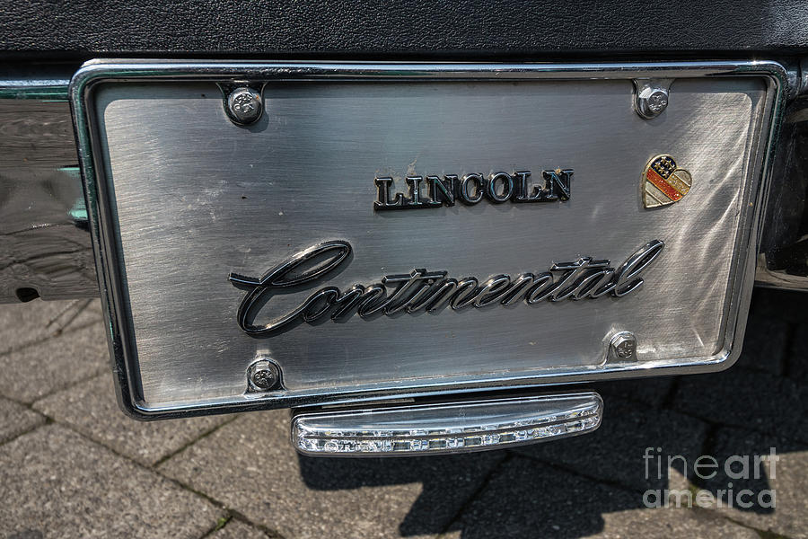 Lincoln Continental Photograph - Lincoln Continental by Eva Lechner