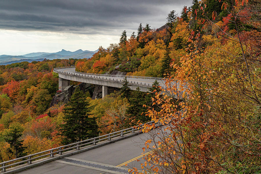 Linn Cove Viaduct on an Overcast Fall Day Photograph by Claudia Domenig ...