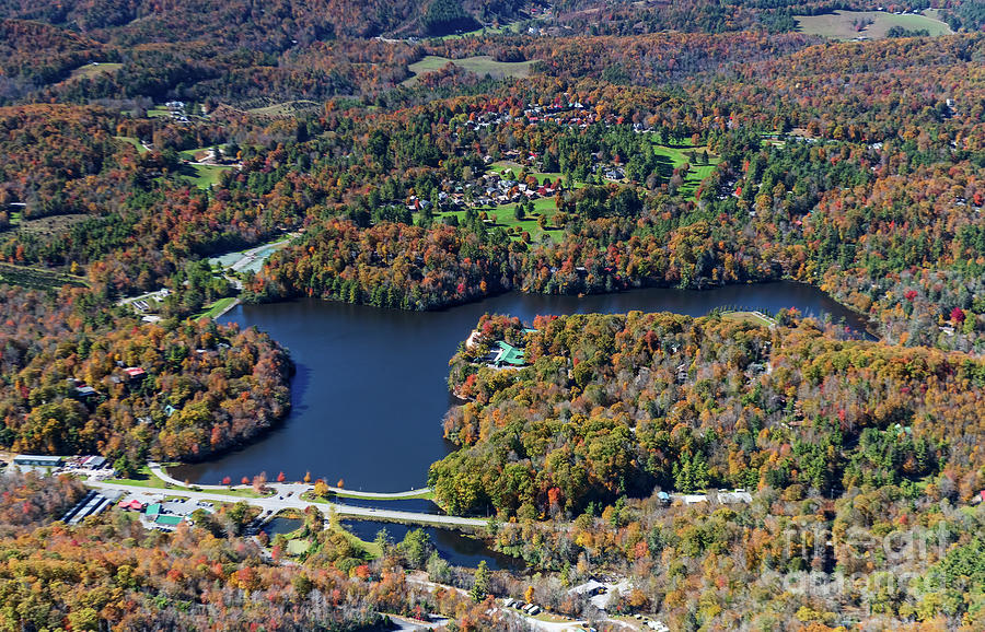 Linville Land Harbor Golf Club and Lake Aerial View Photograph by David Oppenheimer