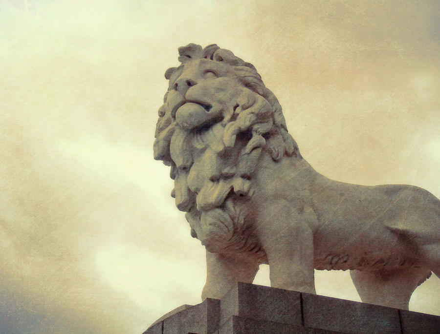 London Photograph - Lion Of Lambeth by Jamart Photography