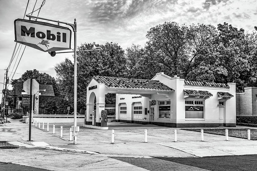Little Rock Arkansas Historic Magnolia Gas Station - Black And White Photograph by Gregory Ballos