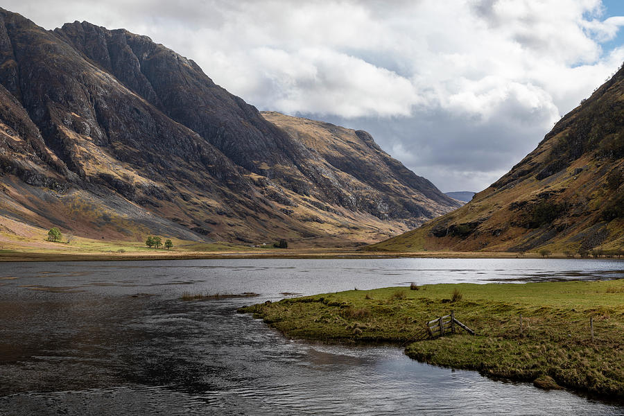 Loch Achtriochtan in glencoe Photograph by Graham Moore | Fine Art America