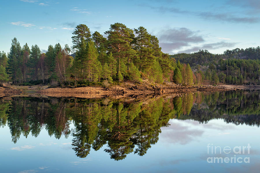 Loch Beinn a Mheadhoin Reflection Scotland Photograph by Tim Gainey