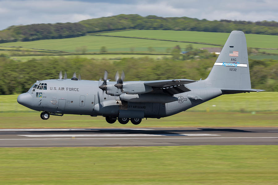 Lockheed C130 H Hercules Photograph by Derek Beattie - Pixels