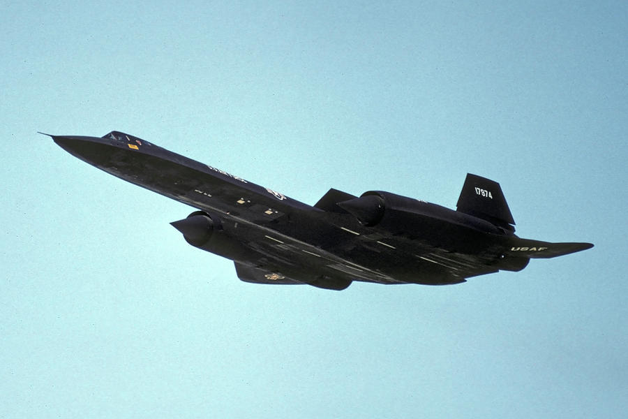Lockheed SR-71A 61-7974, October 31, 1981 Beale AFB. Photograph by ...