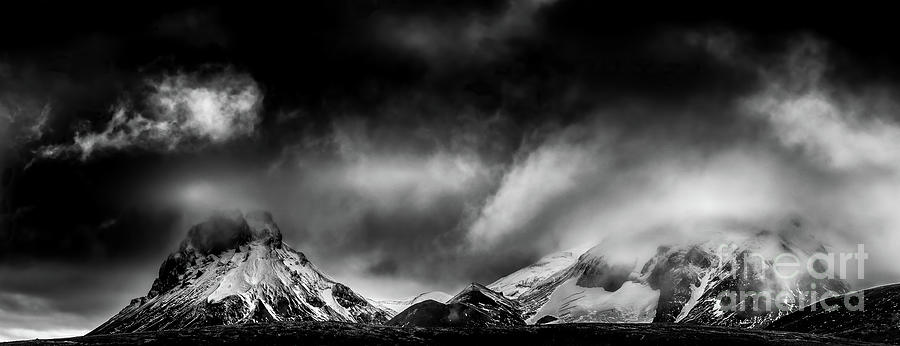 Lodmundar Volcanic Mountain Iceland Photograph by M G Whittingham
