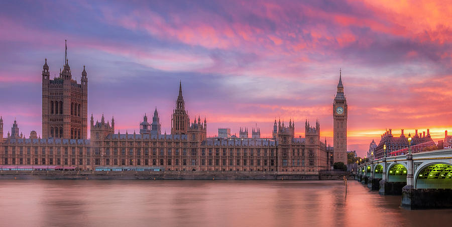 London Sunrise Panorama Photograph by Andrew Soundarajan