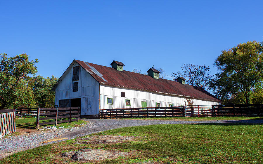 Long Barn At Aspen Dale Photograph by David Beard - Pixels