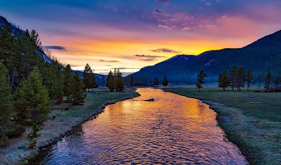 Long River Sunset Photograph by Bob Pardue