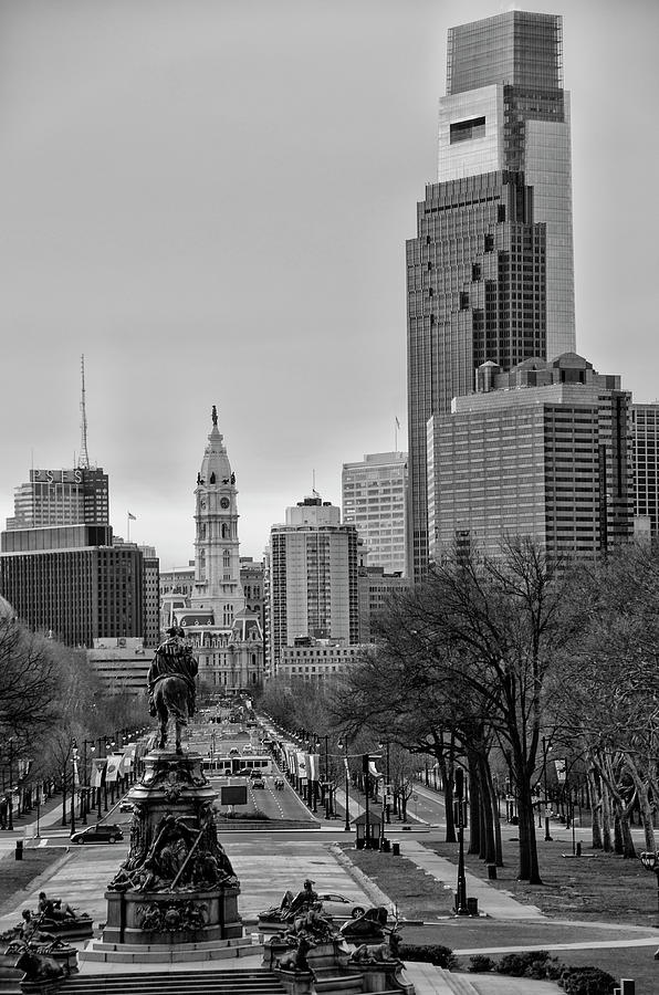 Longview Of Benjamin Franklin Parkway In Black And White Photograph By Bill Cannon Fine Art 3904