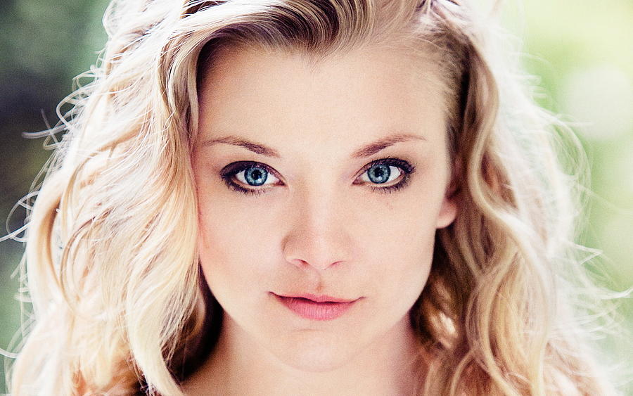 Looking At Viewer Blonde Actor Smiling Lips Blue Eyes Natalie Dormer