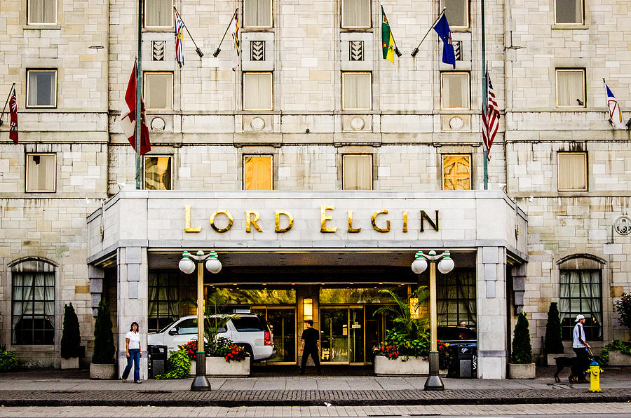 Lord Elgin Hotel Photograph by ChristopheLedent