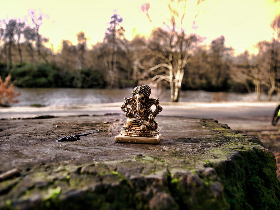 Lord Ganesh near the lake by Santosh Puthran Lord Ganesh near the lake by Santosh Puthran