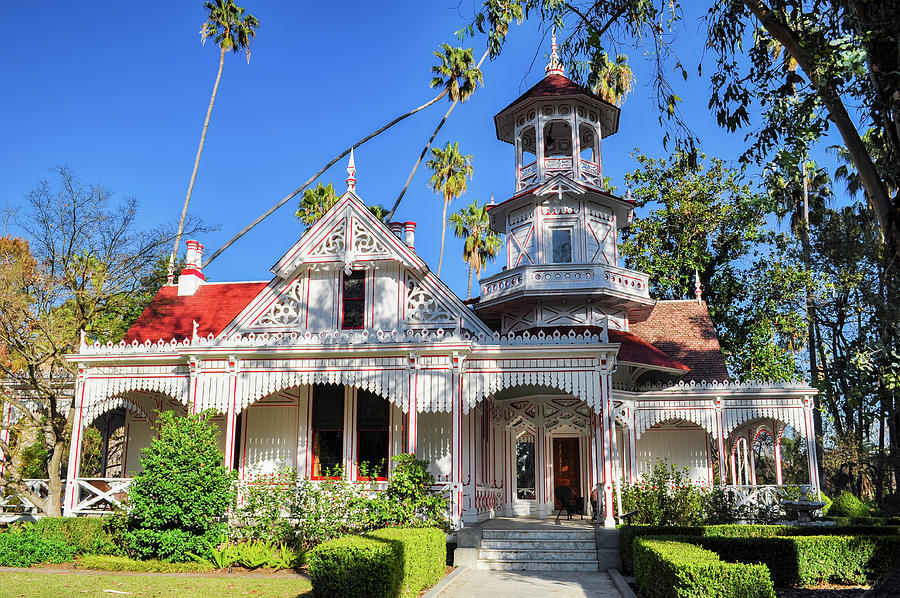 Los Angeles Queen Anne Cottage Photograph by Kyle Hanson