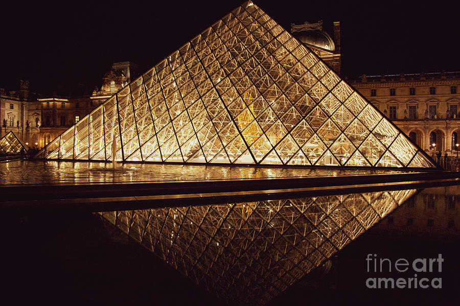 Louvre Pyramid Photograph By Valentina Benigni